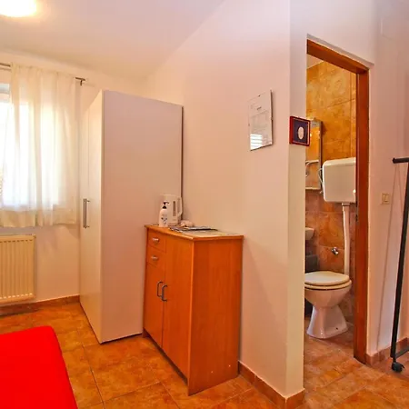 Fuer 2 Personen Ca 19 Qm In Pula, Istrien Istrische Riviera Apartment *